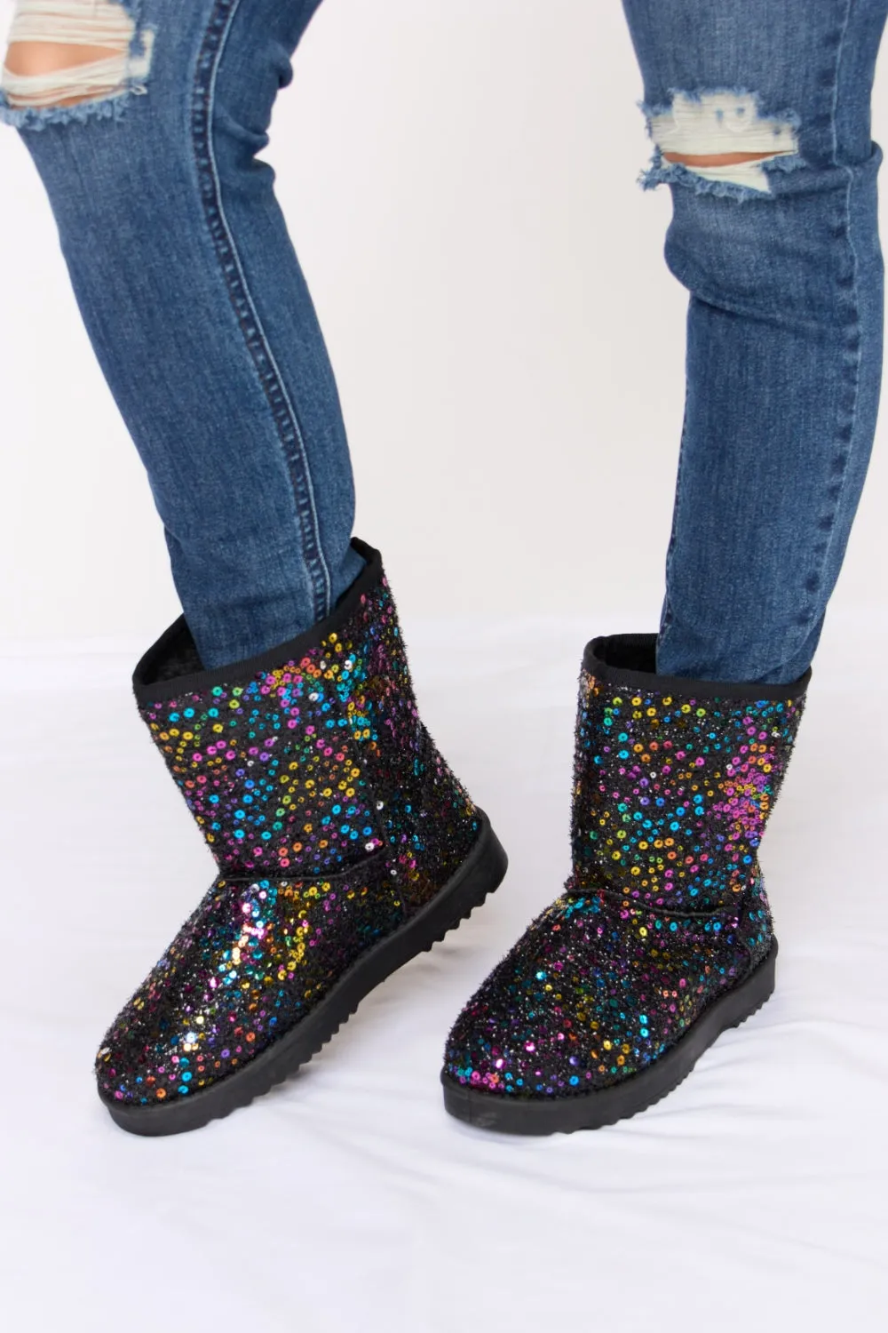 Shimmer and Shine Sequin Thermal Boots