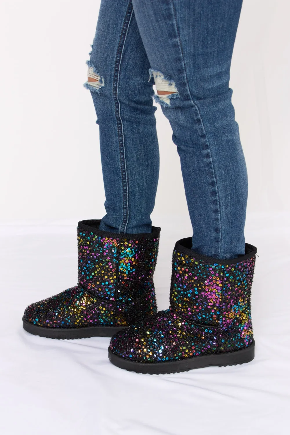 Shimmer and Shine Sequin Thermal Boots